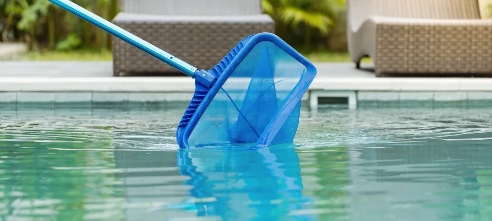 pool-cleaning