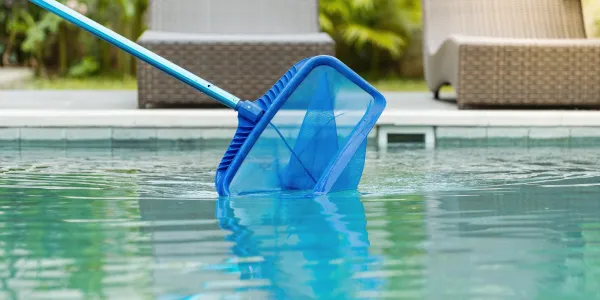 pool-cleaning